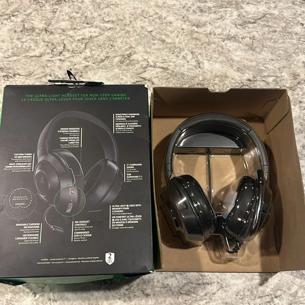 New in box Razer Kraken x gaming headseat